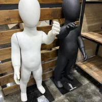 رگال/لامپ ریلی/مانکن/ویترین|فروشگاه و مغازه|اندیشه, اندیشه فاز ۱|دیوار