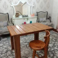 میز چوبی