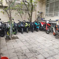 فروشنده و خریدار موتور