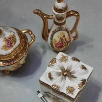 ظرف لیلی مجنون|ظروف سرو و پذیرایی|رشت, هلال احمر|دیوار