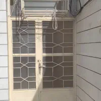 درب حال دارای پنجره کولر درحدنو