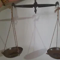 ترازو قدیمی با مهر هاشم