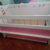تخت گهواره ای کودک