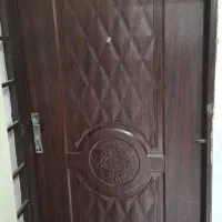 درب ورودی چوبی کاملا سالم