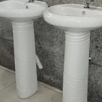 روشویی پایه دار با شیر آب