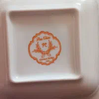 سرویس چینی ۱۸نفره|ظروف سرو و پذیرایی|قائن, |دیوار