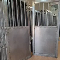 در انباری سایز ۹۰ در ۲۰۰ نیمه سنگین درب انبار