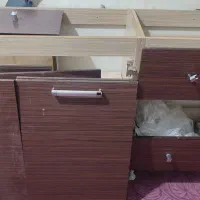سه عدد صندلی و یک کابینت ام‌دی‌اف و درب دوتکه هال|صندلی و نیمکت|بندر گناوه, |دیوار