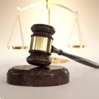 وکیل پایه دادگستری