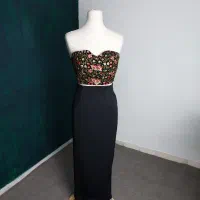 خیاط و طراح لباس