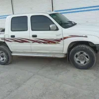 تویوتا هایلوکس 2001