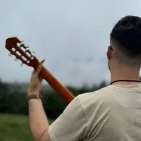 آموزش و تدریس گیتار حرفه ای