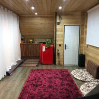 کلبه ویلا سوئیسی جنگلی کوهستانی|اجارهٔ کوتاه‌مدت ویلا و باغ|چمستان, |دیوار
