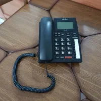تلفن رو میزی مارک c.f.l