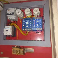 تابلوی برق سه فاز پمپ بصورت اتومات استارت واستوپ