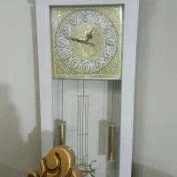 ساعت ایستاده سفید سالم