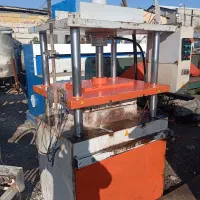 پرس هیدرولیک چهارستون