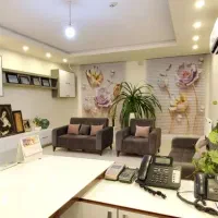 استخدام مدل میکاپ ولباس