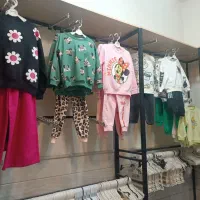 رگال لباس و قفسه و استند لباس|فروشگاه و مغازه|قم, هفت تیر|دیوار