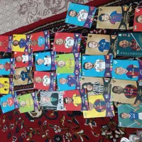 تعدادی اسباب بازی نوجوان و کودک /کیمدی / روبیک