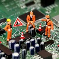 تعمیر انواع مودم ، لپ تاپ، کامپیوتر،شارژر