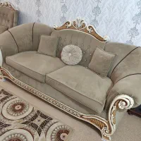 مبل هفت نفره نیمه سلطنتی در حد نو