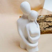 مجسمه جفتی عاشقانه، زن و مرد
