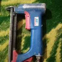 منگنه کوب بادی