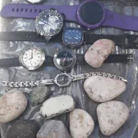 ۸عدد ساعت و ۹عدد سنگ عتیقه