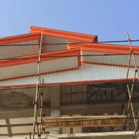 طراحی و جوشکاری سازه شیروانی و سوله