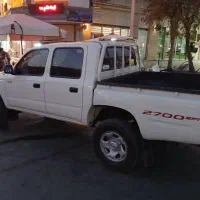 هایلوکس دوکابین مدل ۲۰۰۲ بدونه رنگ