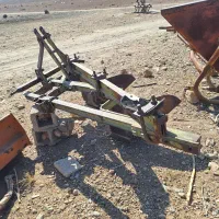 گاواهن رومانی|ماشین‌آلات صنعتی|نی‌ریز, |دیوار