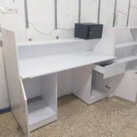 پیش خوون و قفسه چوبی