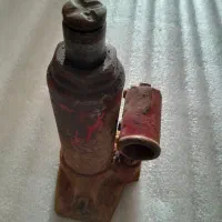 جک روغنی،سپر عقب ۲۰۶ و چراغ جلو سمت چپ ۲۰۶