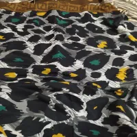 شال و روسری پاییزه زنانه