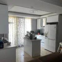 ۸۲ متر دو خوابه فول در چهارباغ غربی