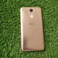 LG K10.2017