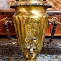 سماور ذغالی برنجی کار ۳۰ سال قبل آنتیک نیم متری
