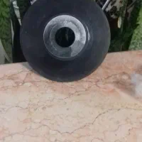 یک عدد صفحه گرامافون به فروش می رسد