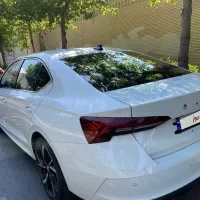 اشکودا اوکتاویا پرو لاکچری فول