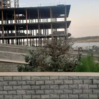 تعدادی کاشی کار وبرقکار