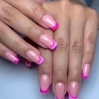 ترمیم ناخن ولاکژل ۳۰۰تومان