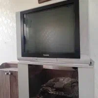 تلویزیون ۲۹ اینچ پاناسونیک با میز