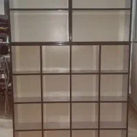 قفسه و میز و صندلی برای کارگاه و آموزشگاه و مغازه