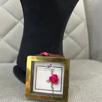 آویز طلای گل کادویی جعبه چوبی|جواهرات|تهران, فلسطین (میدان انقلاب)|دیوار