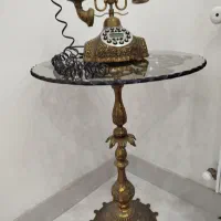 میز و تلفن برنز