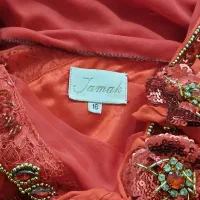 لباس مجلسی|لباس|منجیل, |دیوار