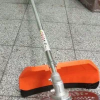 خدمات اکبر علف زنی و علف تراشی باغ و زمین