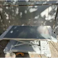 تخت معاینه پت برقی پدالی