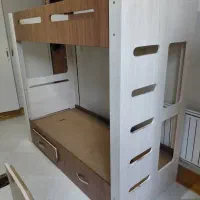 تخت دو طبقه نوجوان